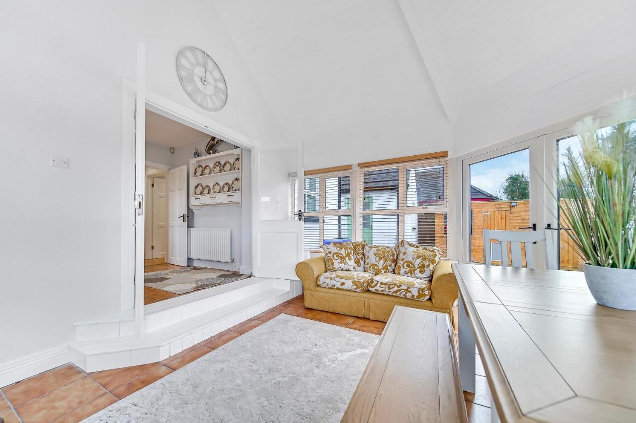 Luxury Accommodation With Games Room - Sleeps 10 Rathmullan Exteriér fotografie